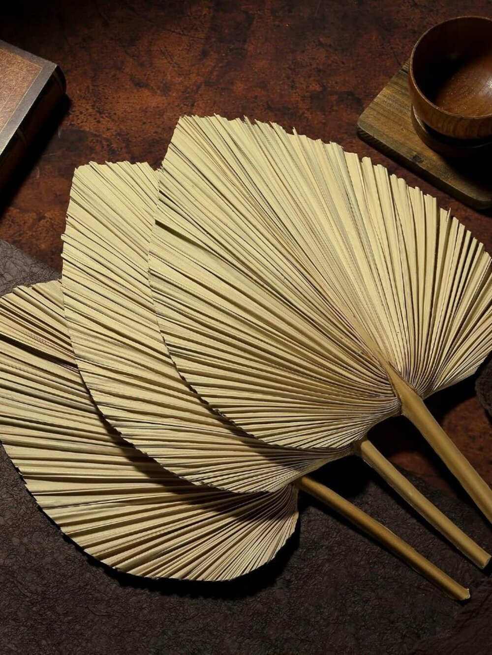 4 Pack 16'' Natural Dried Palm Leaves Fans for Boho Wedding Home Party Kitchen V
